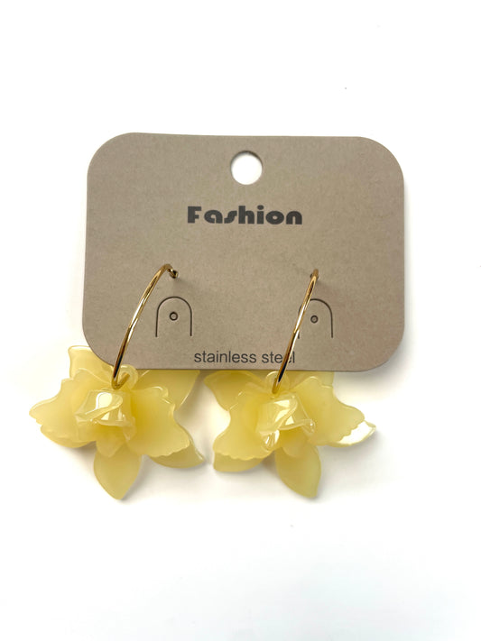 Boucles d’Oreilles Élégantes Dorées – Collection Premium Maalyka