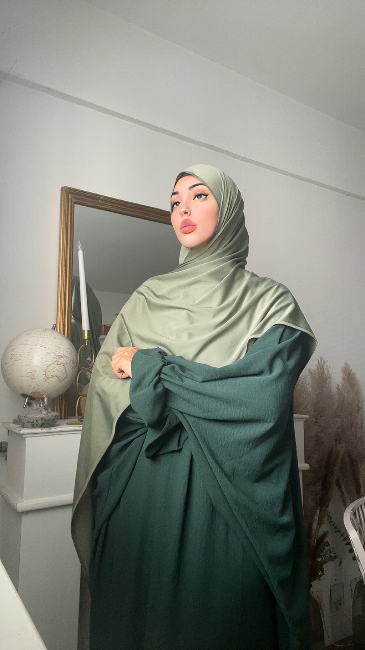 Abaya Farasha avec manches Tulipe